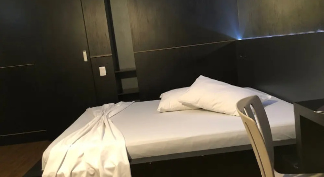 Апартаменты Luxury Snob Motel (Adult Only)