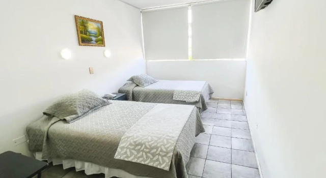 Трёхместный номер Standard Hotel Concorde