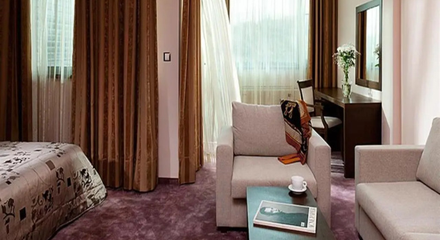 Полулюкс Hotel Villa Kaylaka
