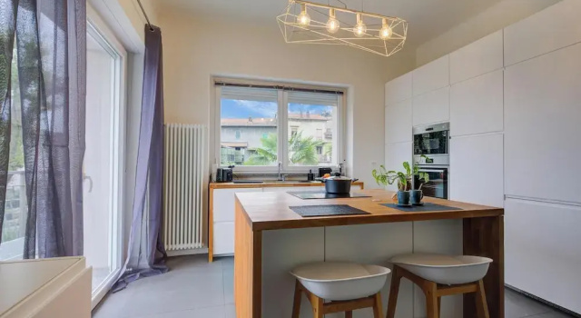 Suono del Lago 100m From Lake, Boek Appartement Piemonte Hotels met Parkeerplaats, Parkeren
