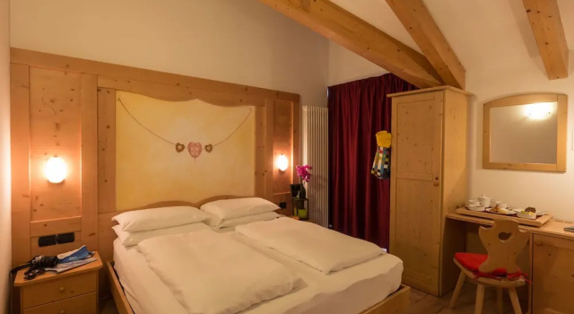 Двухместный номер Standard с балконом Hotel Ambiez