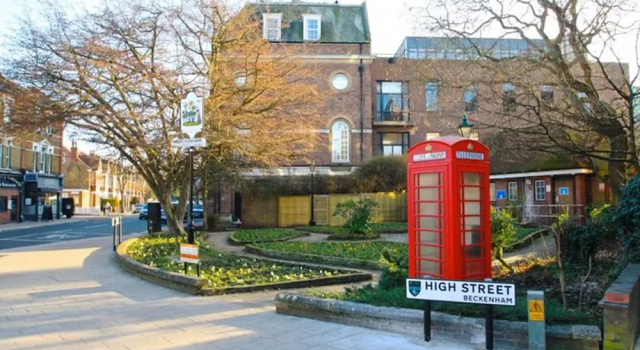 Beckenham High Street, Book Pension Beckenham Greater London