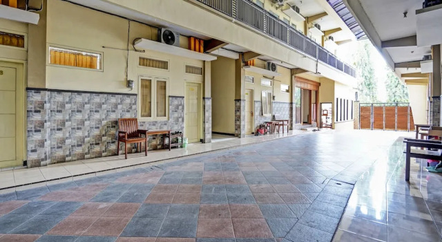 OYO Life 92773 Griya Trubus Syariah, Rezervovat Hotel Tuban East Java