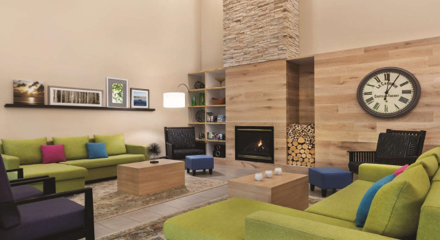 Country Inn & Suites by Radisson, Hagerstown, MD, Rezerwuj Hotel Hotele w Backbone Mountain z Basenem, Basen