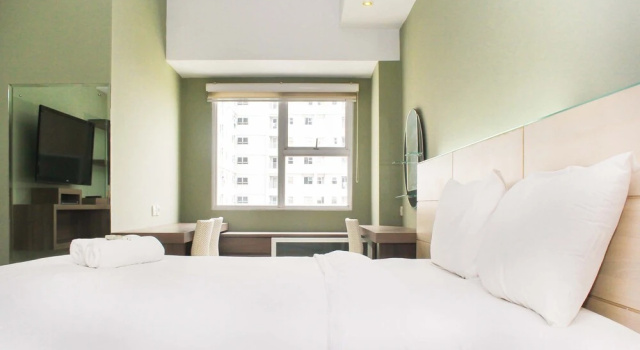Comfy and Spacious 2BR at Seasons City Apartment, Забронировать Апартаменты/квартира Отели Джакарты с бассейном, рядом с Seasons City, Бассейн