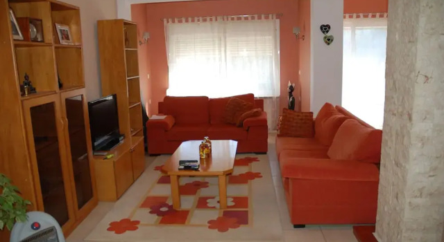 Luxury Cozy Villa With Garden Near The Sea, Rezervați Vilă Mardhátion 