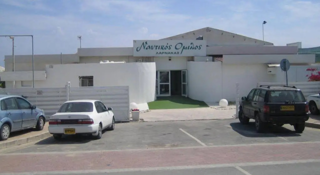 Maisonette Yacht Club, Boek Appartement Larnaca Hotels met een Zwembad, Zwembad