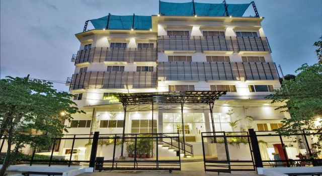 Lenna Residence Premiere, Rezervovat Hotel Grogol Cilandak, blízko fX Sudirman