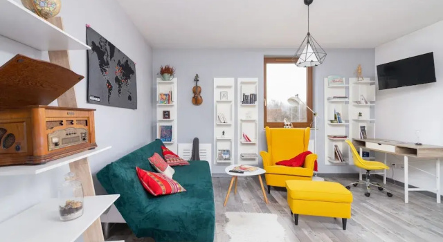 Rainbow Apartment Krakow by Renters