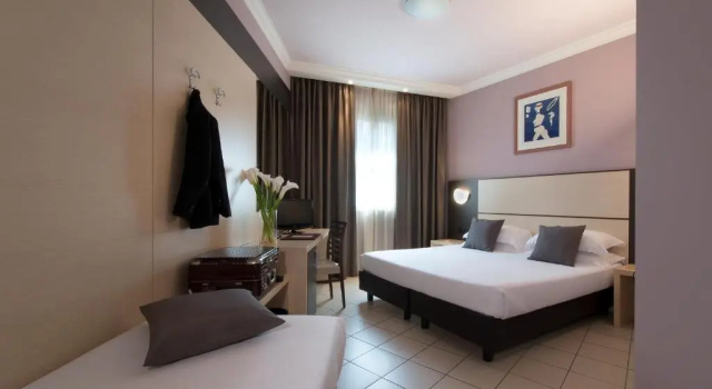 Трёхместный номер Отель CDH Hotel La Spezia