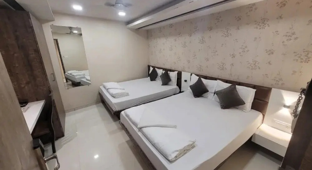 Hotel Heritage, Забронировать Отель Отели Мумбай с парковкой, рядом с Консульство США в Мумбаи, Парковка