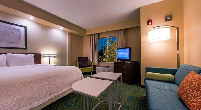 Двухместный люкс SpringHill Suites by Marriott Boston Devens Common Center