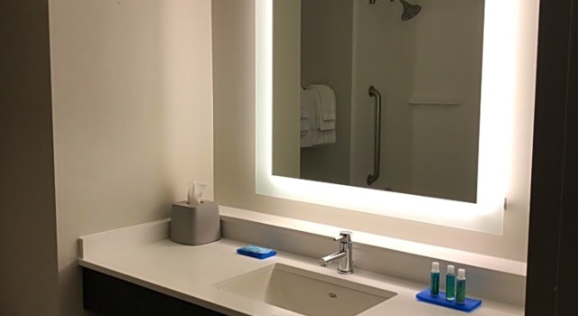 Run of House Holiday Inn Express Hotel & Suites Canton by IHG