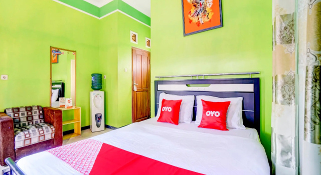 OYO 90284 Villa Biru