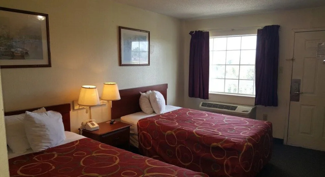 InTown Suites Extended Stay Select New Orleans LA - Harvey, Брондау Мини-қонақ үй Харви Луизиана