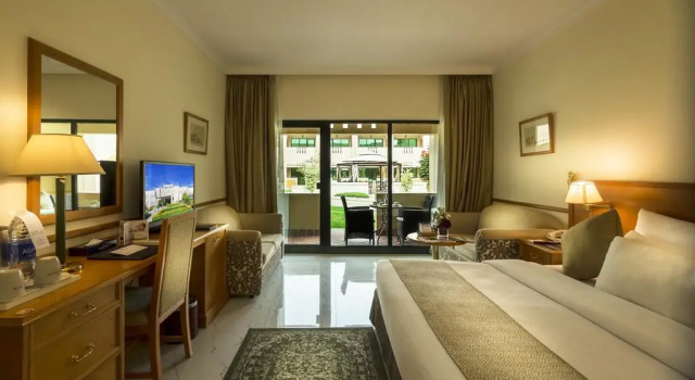 Двухместный номер Standard с видом на внутренний двор Golden Tulip Nizwa Hotel