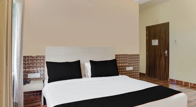 Palm Tree By OYO Rooms