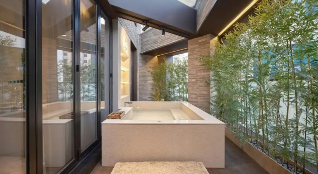 Семейный номер Standard UH Suite Seoul Square