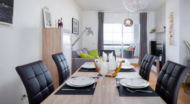 2139 - lovely 2 bedrooms first line golf