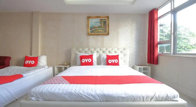 Люкс Superior Diamond Residence Silom