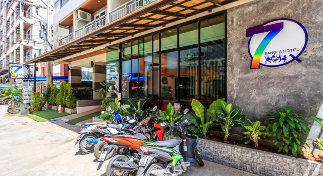 77 Bangla Hotel, Забронировать Отель Отели острова Пхукета 3 звезды, 3*