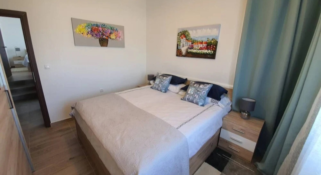 2-bed Apartment 5 Mins From Beach! Zadar, Croatia, Забронировать Апартаменты/квартира Отели Starigrad-Paklenica Riviera с парковкой, Парковка