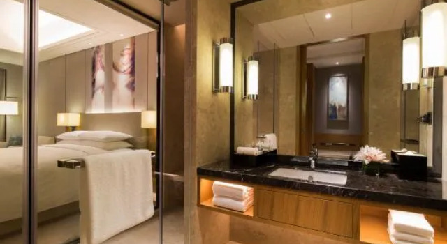 Номер Deluxe Courtyard by Marriott Zhengzhou East