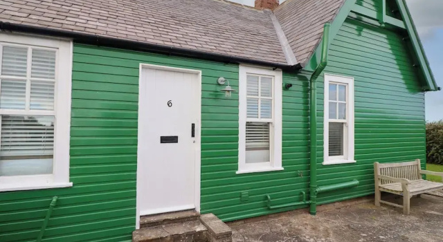 Коттедж Armstrong Cottages No6