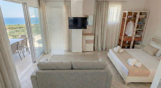 Люкс Grand Kapahi Suites Apartments Potos
