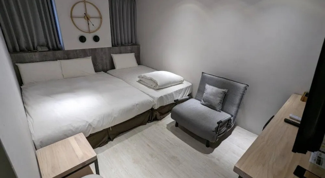 Трёхместный семейный номер Standard c 1 комнатой с видом на город Yes Home Hotel