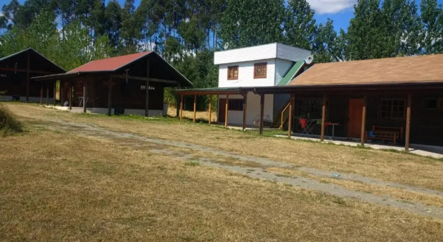 Семейное бунгало с балконом и с красивым видом из окна Cabañas Tornagaleones Villarrica