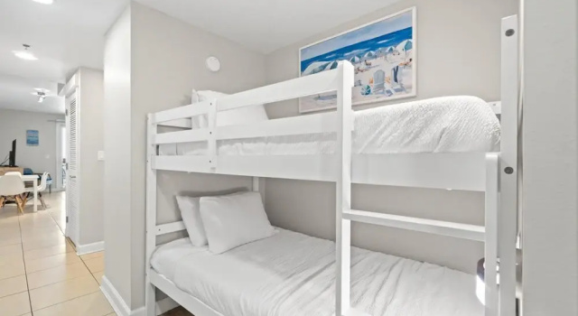 Номер Standard c 1 комнатой с балконом и с частичным видом на море Grand Panama Tower 2 Pet Friendly Rentals by Panhandle Getaways