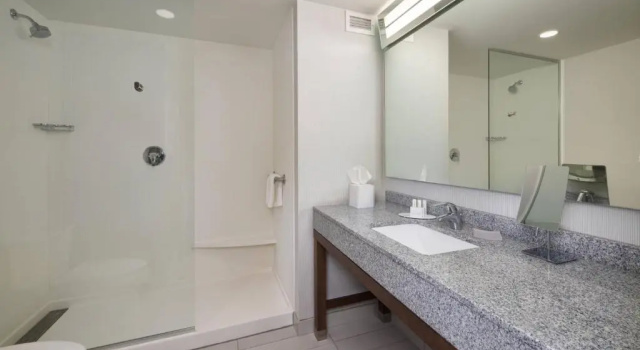 Номер Standard Courtyard by Marriott Richmond Downtown
