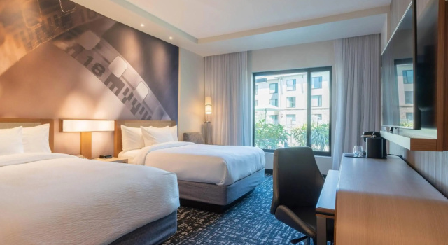 Courtyard by Marriott Thousand Oaks Agoura Hills, Забронировать Отель Агура-Хиллс Большой Лос-Анджелес
