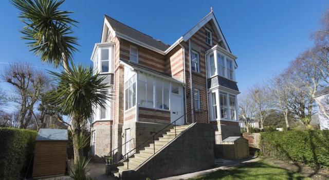 Holbein House B&B, Book Bed and Breakfast Penzance Cornwall