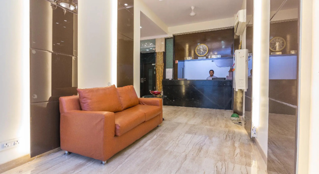 Rupam Hotel, Забронировать Отель Карол-Бах 