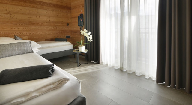 Четырёхместный семейный номер Standard с балконом Hotel Sporting Family Hospitality