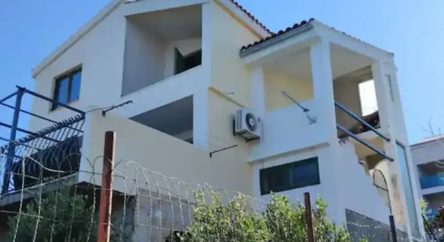 Bernard Sea View Apartments