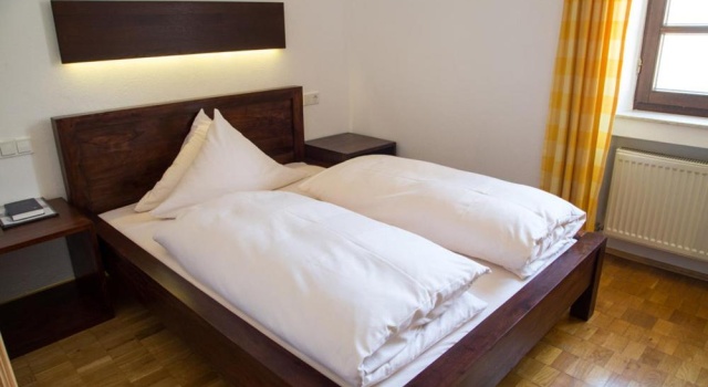 Landhotel Battenheimer Hof, Забронировать Отель Боденхайм земля Гессен