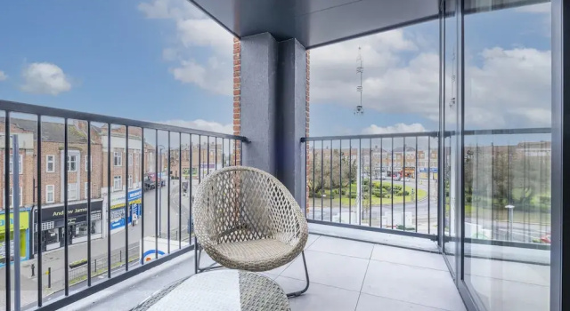Апартаменты Classic Belmore 1 & 2 Bedroom Luxury Apartment