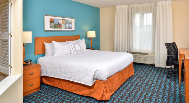 Двухместный номер Standard Fairfield Inn and Suites by Marriott Birmingham / Bessemer