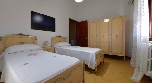 M262 - Marcelli, quadrilocale ristrutturato con terrazzo vista mare 1p