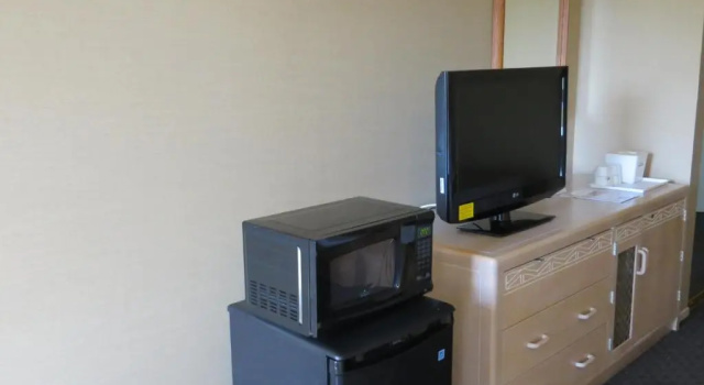 Номер Standard Howard Johnson by Wyndham Torrance