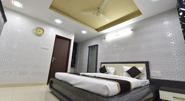 Hotel 7