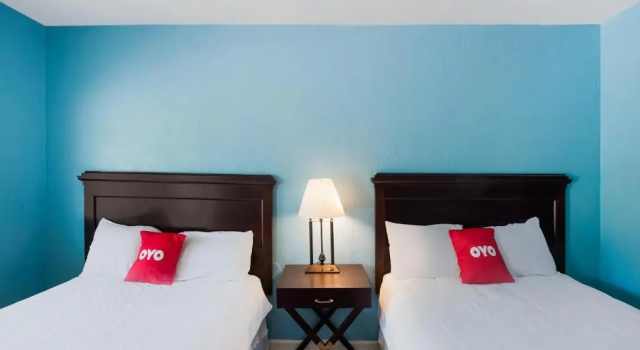 Четырёхместный номер Standard BlueJay Motel - Salem - Roanoke I-81