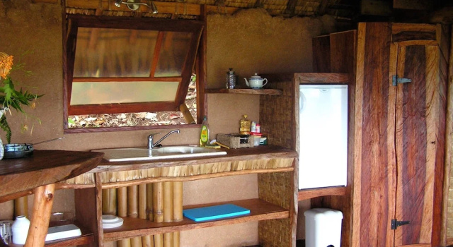 Бунгало с балконом Vanira Lodge