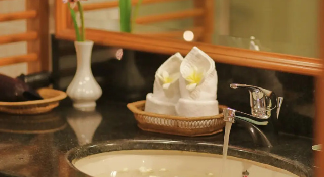 Двухместный номер Deluxe с балконом Angkor Century Resort & Spa