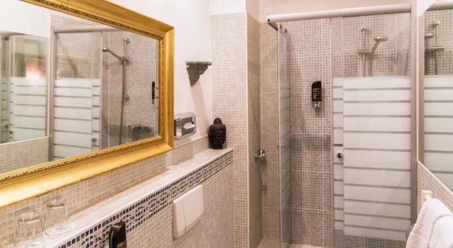 Четырёхместный номер Standard Hotel Village