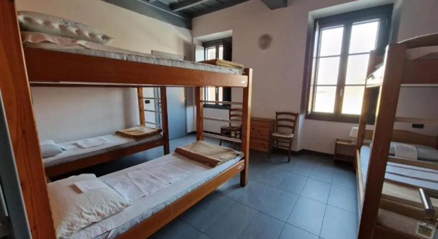 Кровать в общем номере B&B e Ostello, Parco di Monza, CASCINA COSTA ALTA