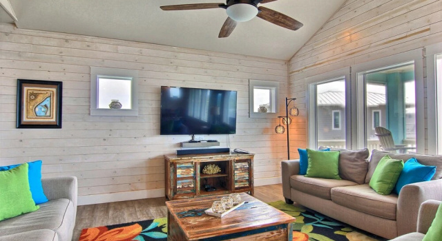 Beach-A-Holic 8121 by RedAwning